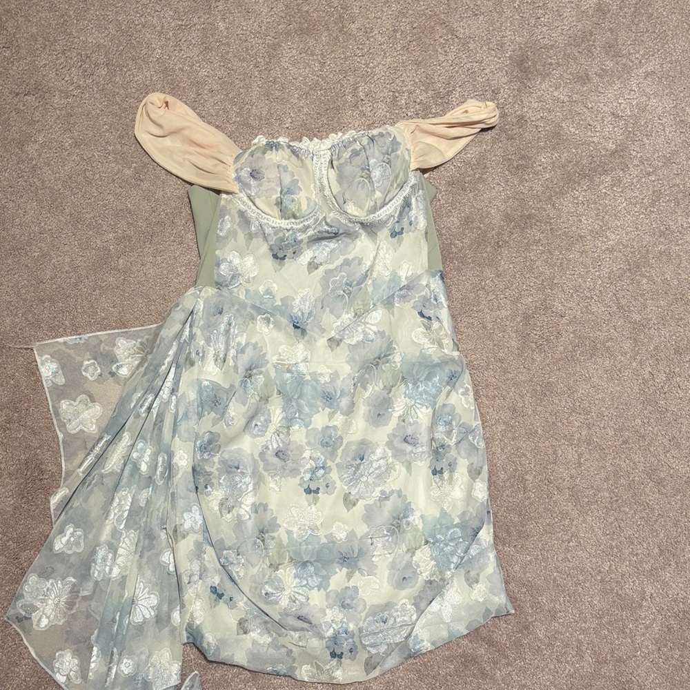 Gorgeous mini dress
